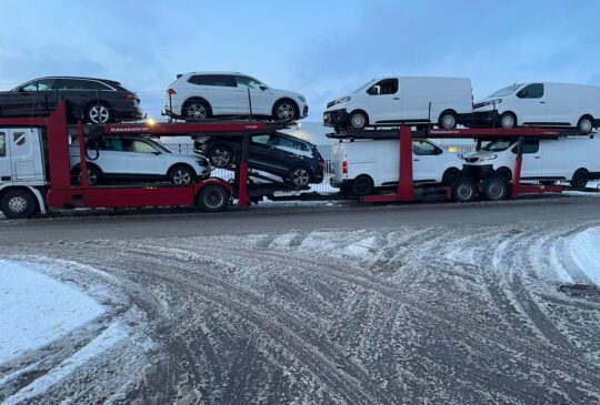 baksters-automasinu-parvietosana